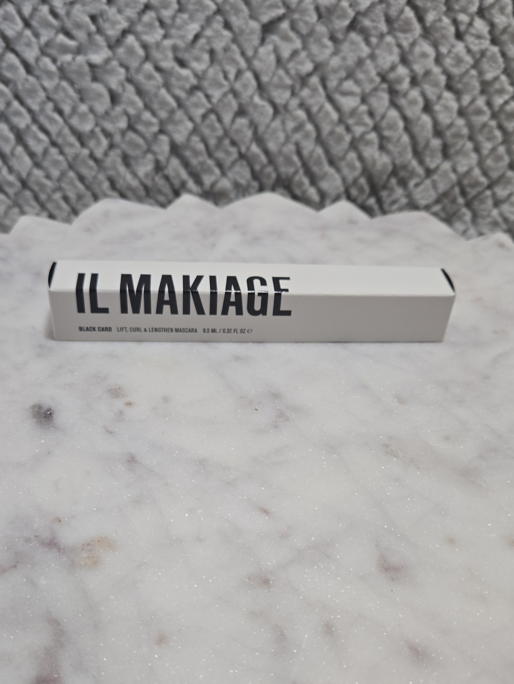 IL MAKIAGE Black Lash Lift Mascara - Deep Black Packaging